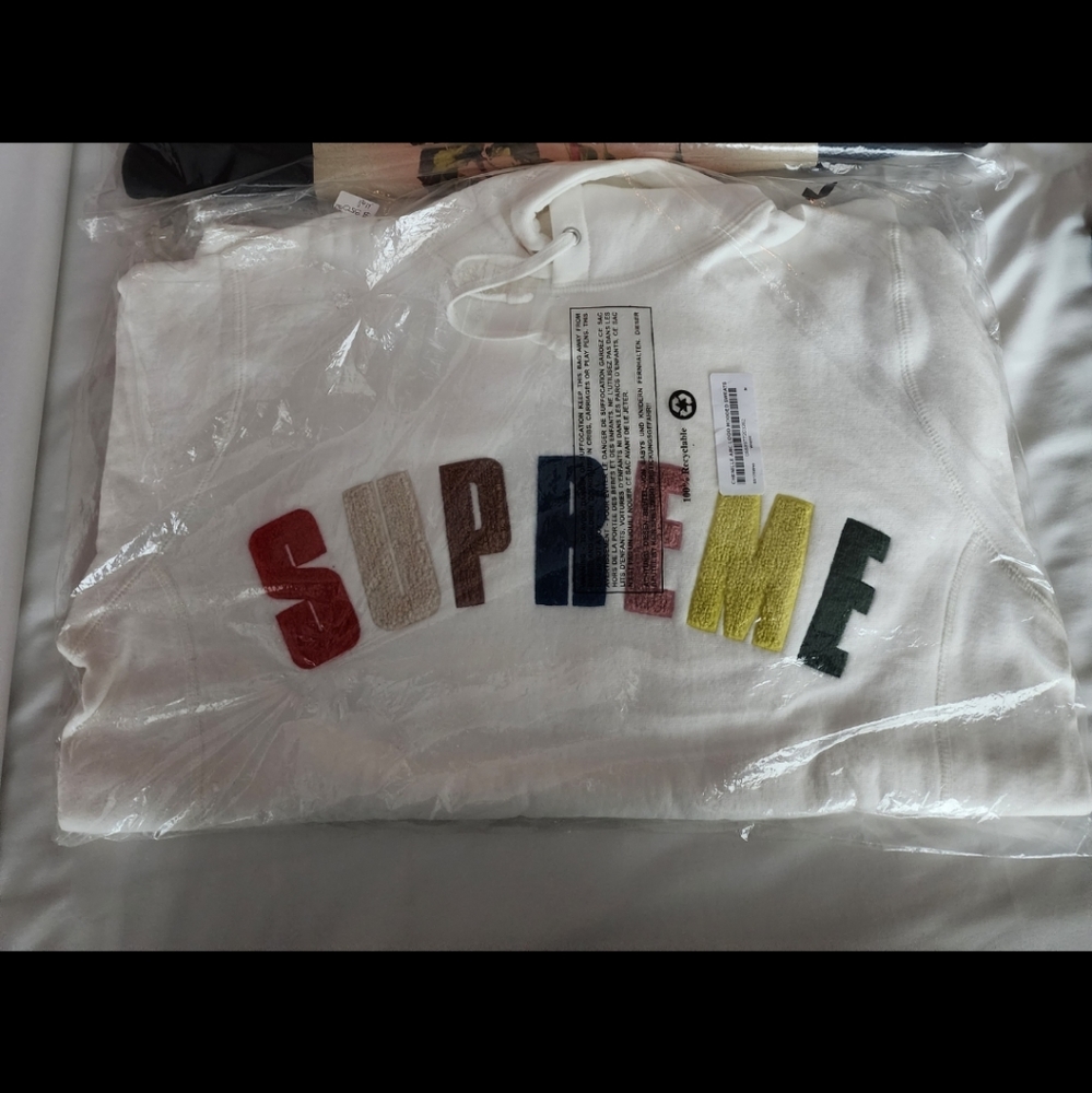 Supreme chenille sweater